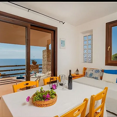 Sunny Side - Panoramic View